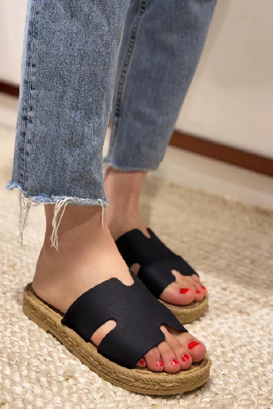 BLACK CUT OUT DETAIL ESPADRILLE FLAT SUMMER SANDALS