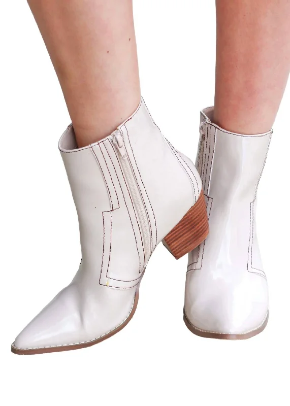 Liza Ankle Bootie Boots In Ivory